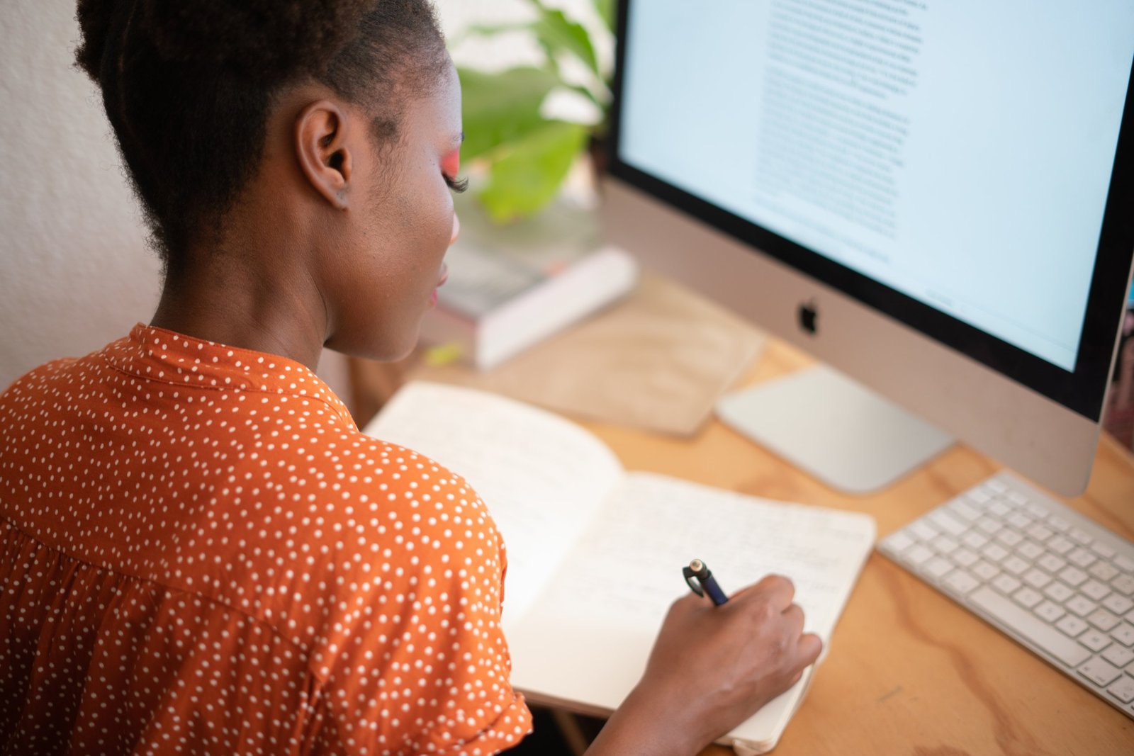 black-women-working-from-hme